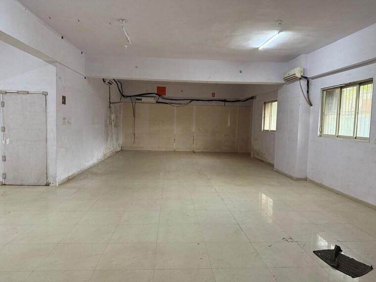 Room, raj-industrial-complex Commercial Warehouse 1500 Sq.Ft. In Marol Mumbai 10191705