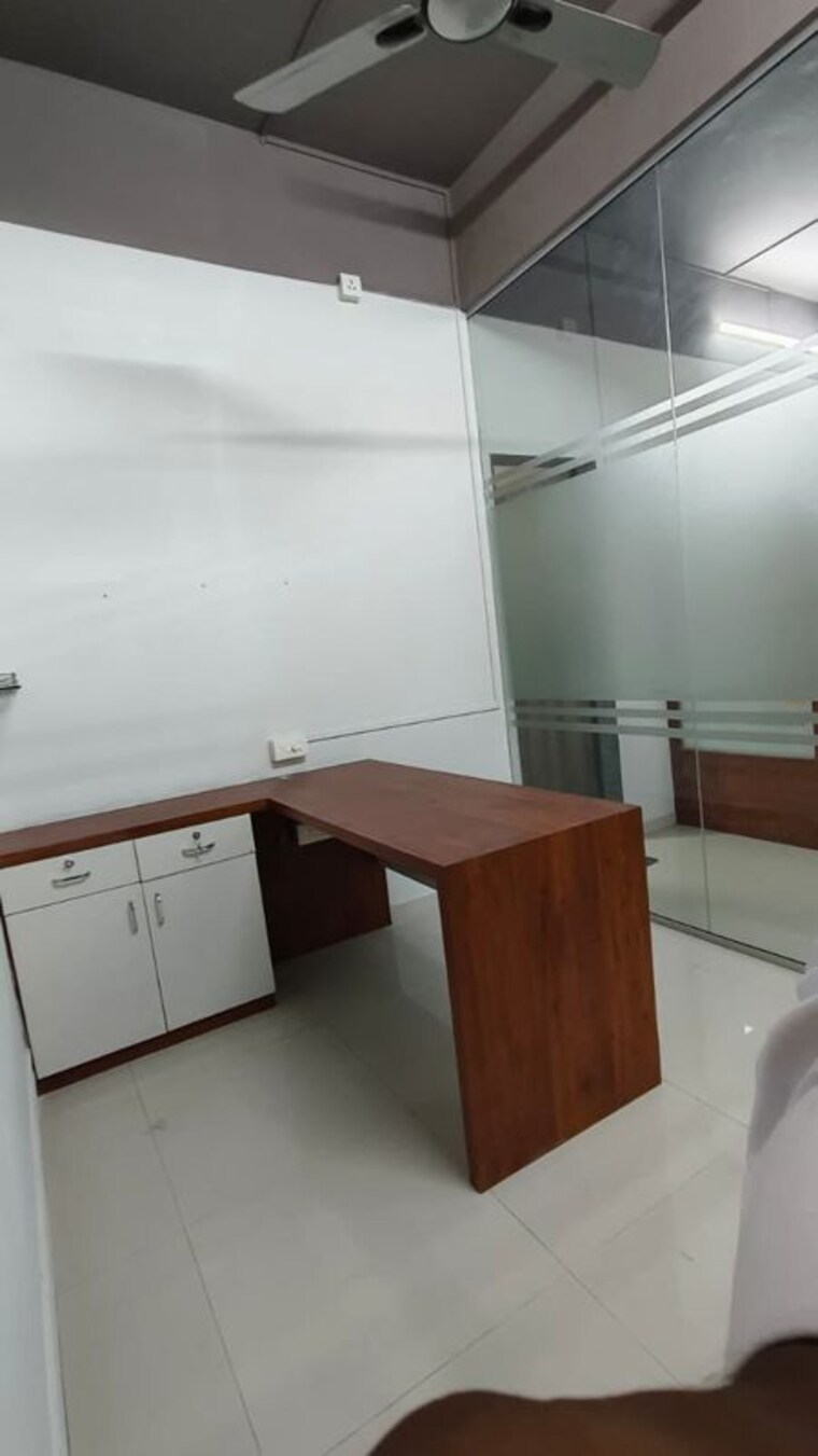 Team Area, pride-purple-park-springs Commercial Office Space 1000 Sq.Ft. In Dhanori Pune 10191556