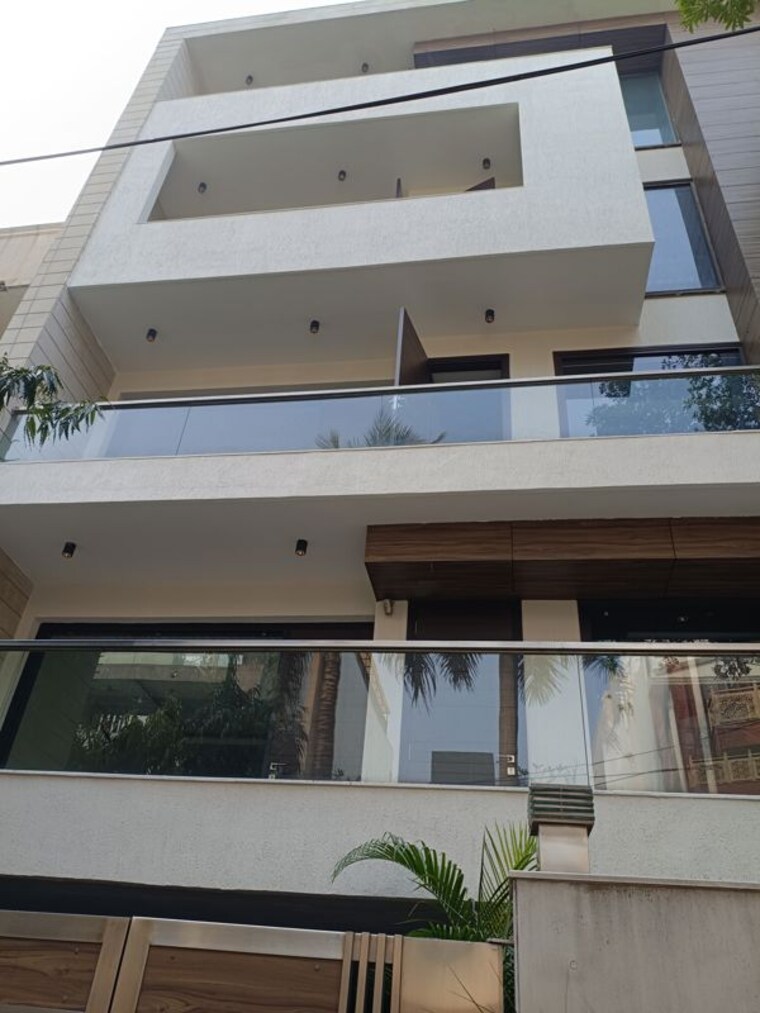 undefined, new friends colony 4 Bedroom 333 Sq.Yd. Independent House In New Friends Colony Delhi 10191729
