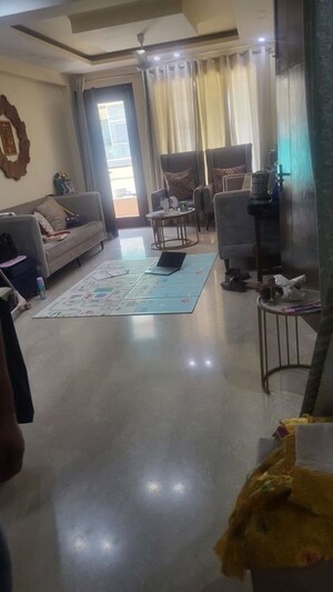 Living Room in 3 BHK Builder Floor at Uday Arden 45, Sector 45 – for Rent