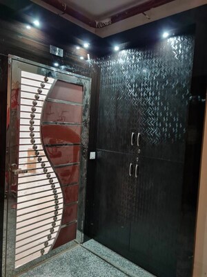 Furnished Amenities in 4 BHK Apartment at JM Florance, Tech Zone 4 Greater Noida – for Rent