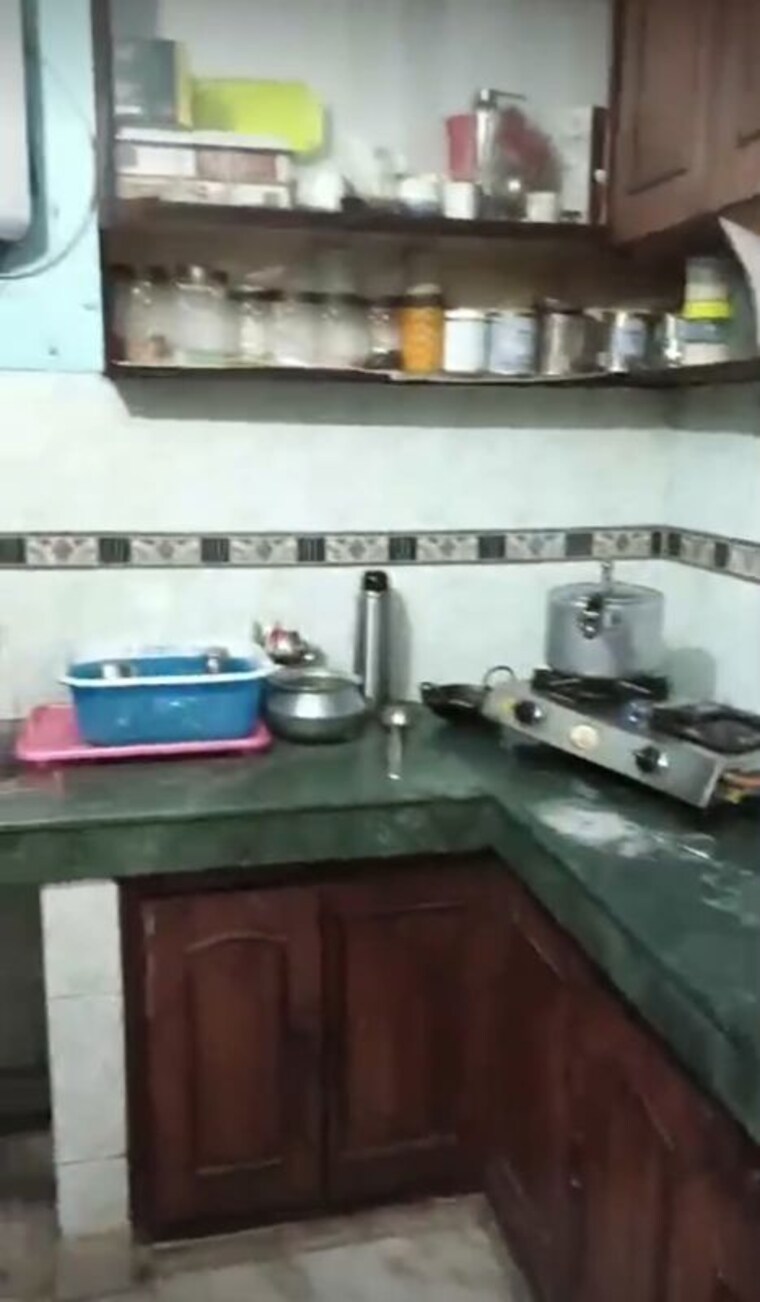 Kitchen, shakti khand iii 3 Bedroom 800 Sq.Ft. Builder Floor In Shakti Khand Iii Ghaziabad 10191747