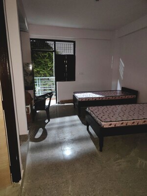 Room in  Pg at Sector 34 – for Rent