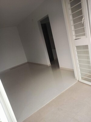 Room in 2 BHK Apartment at Millennium Atlas, Tathawade – for Rent