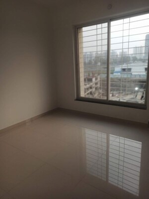 Room in 2 BHK Apartment at Millennium Atlas, Tathawade – for Rent