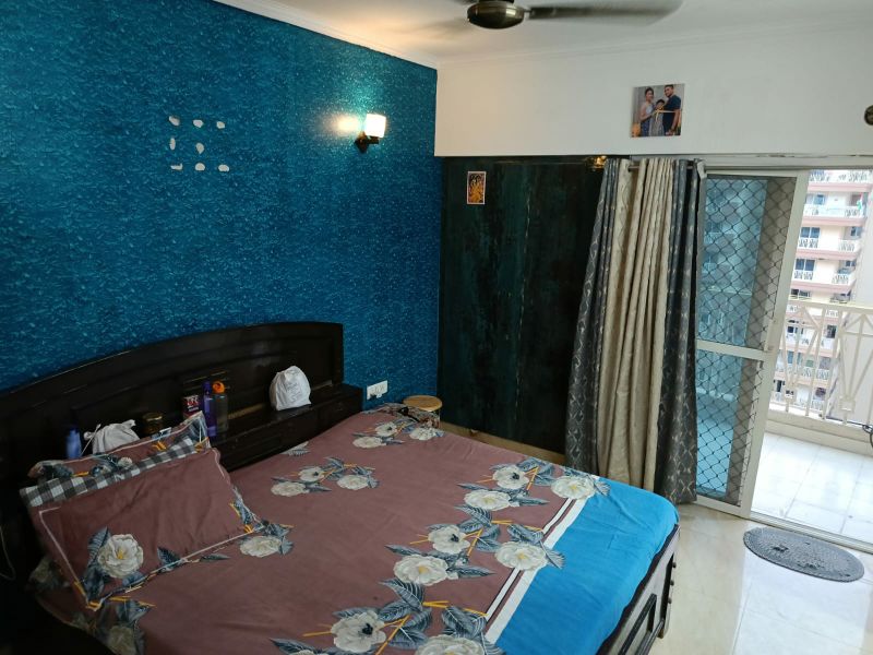 2 BHK + Extra Room Apartment For Sale in Gaur City 7th Avenue