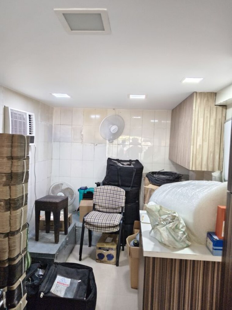 Floor Plan, vile parle west Commercial Office Space 200 Sq.Ft. In Vile Parle West Mumbai 10191865