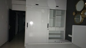 Furnished Amenities in 3 BHK Apartment at Oberoi Realty Esquire, Goregaon East – for Rent