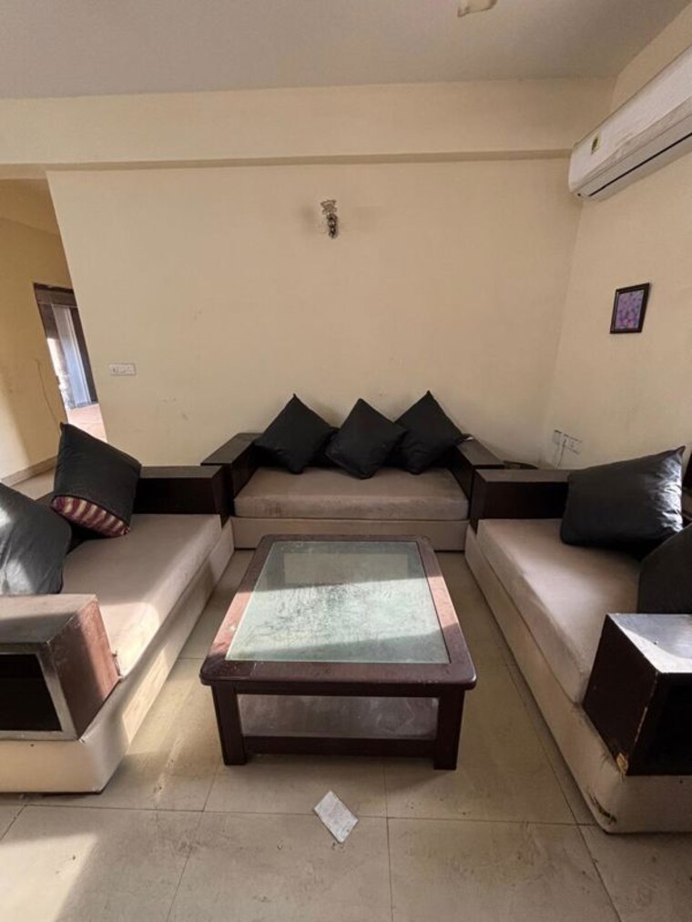 Master Bedroom, civitech-sampriti 3.5 Bedroom 1850 Sq.Ft. Apartment In Sector 77 Noida 10191873