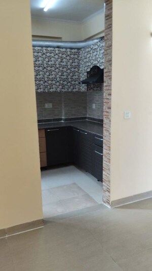 Bathroom in 2 BHK Apartment at Nirala Eden Park, Sector 50 – for Rent