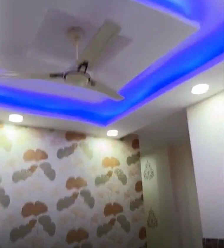 undefined, govindpuri 3 Bedroom 90 Sq.Yd. Builder Floor In Govindpuri Delhi 10163529