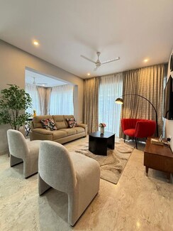 3 BHK + Servant Room Apartment For Rent in HM Avalon