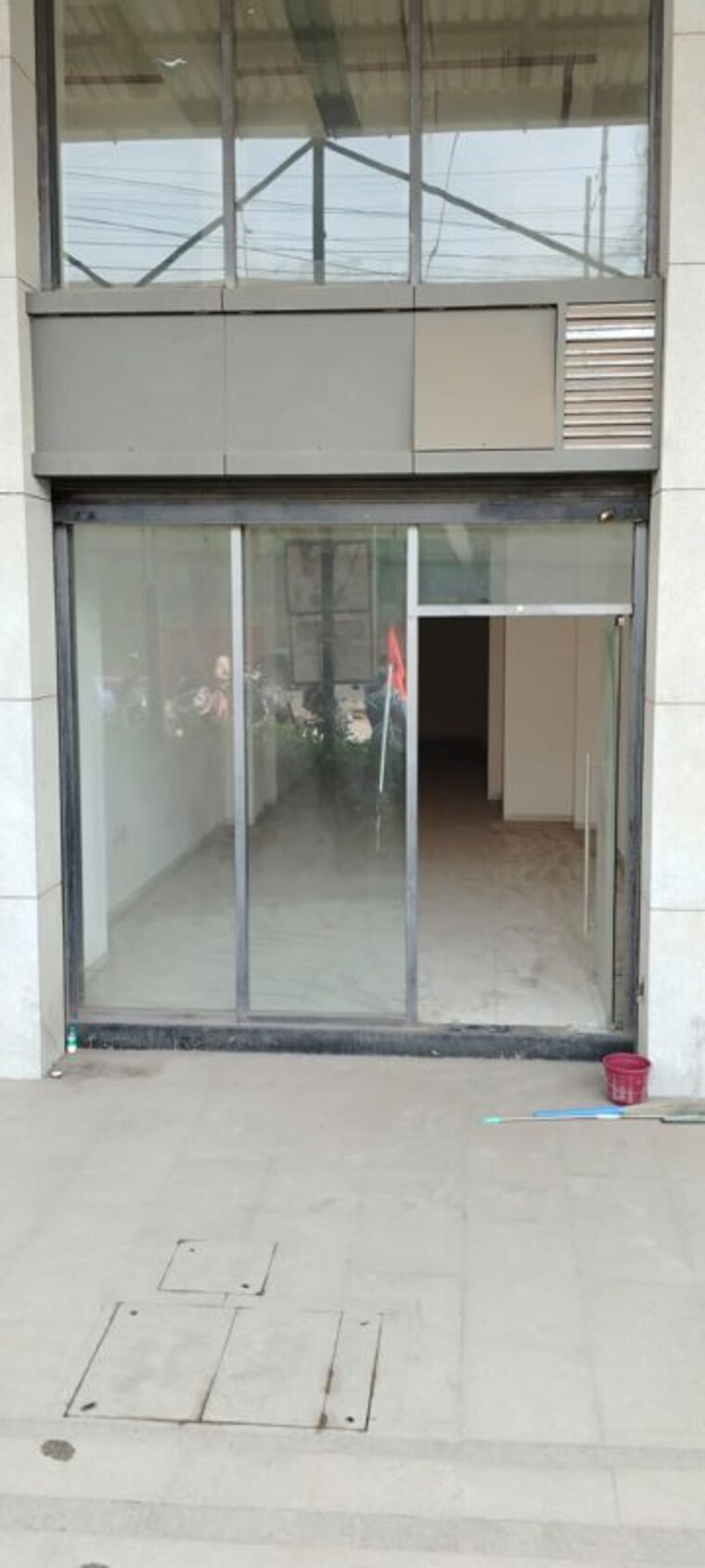 Room, hiranandani-meadows Commercial Shop 525 Sq.Ft. In Manpada Thane 10192096