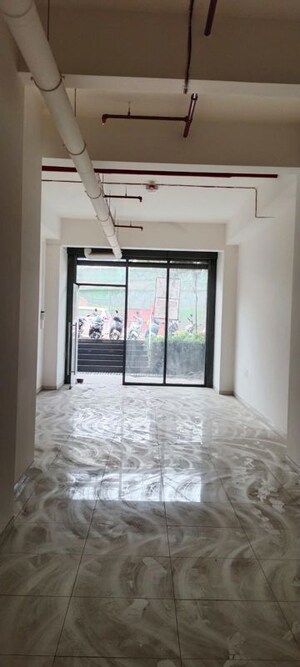 Room in  Shop at Hiranandani Meadows, Manpada – for Rent
