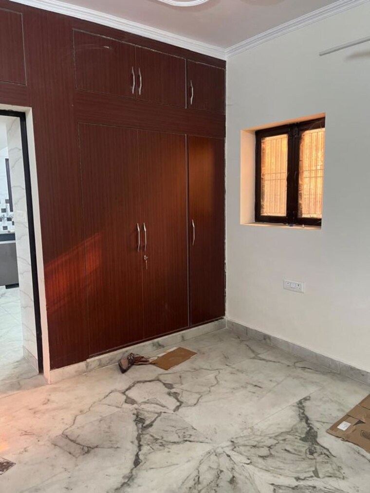 Room, sector 14 dwarka 3 Bedroom 1783 Sq.Ft. Apartment In Sector 14 Dwarka Delhi 10192115