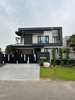 5 BHK + Pooja Room,Study Room,Extra Room Villa For Sale in Electronic City