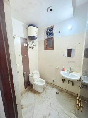 Bathroom in 1 BHK Builder Floor at Saket – for Rent