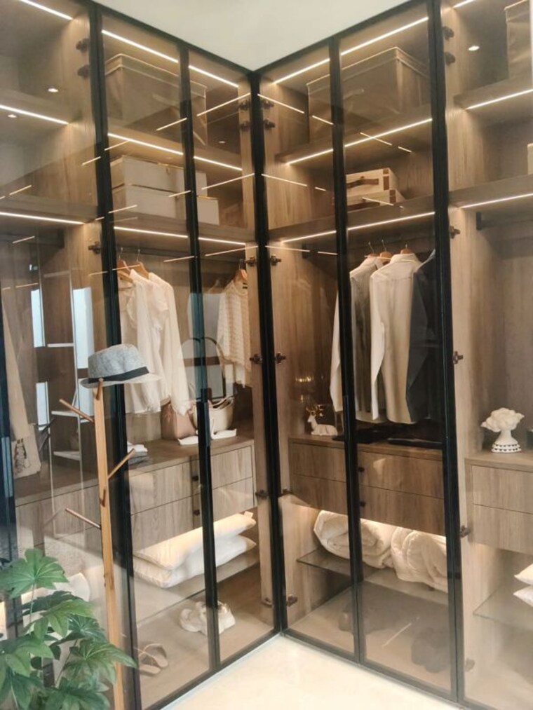 Gym, bridge-view 2 Bedroom 900 Sq.Ft. Apartment In Mazgaon Mumbai 10192224