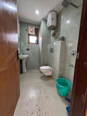 Bathroom in 3 BHK Builder Floor at Palm Residency Chhatarpur, Chattarpur – for Rent