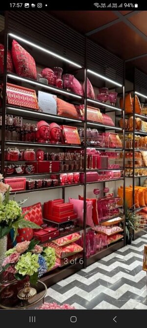  Showroom – Exterior View View at Khan Market - for Sale