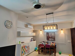 Furnished Amenities in 3 BHK Apartment at DLF The Skycourt, Sector 86 – for Rent