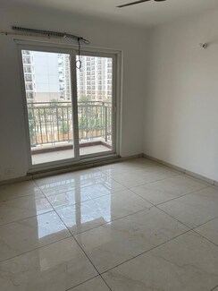 3.5 BHK + Extra Room Apartment For Sale in Gomti Nagar