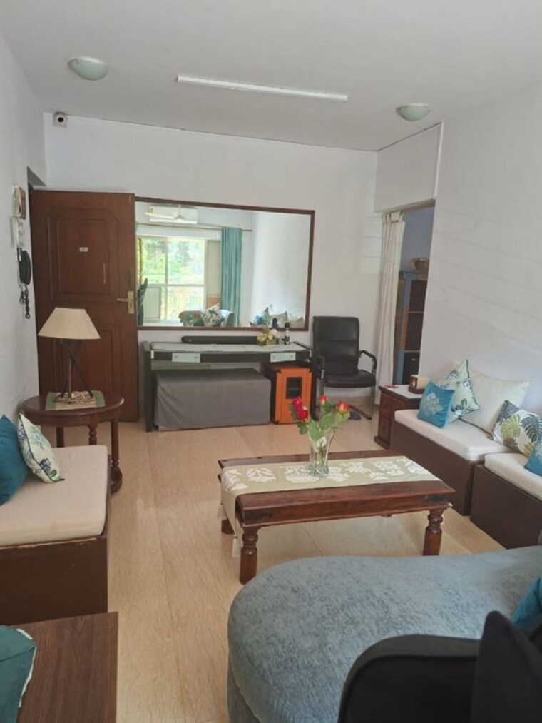 Living Room, bandra west 1 Bedroom 550 Sq.Ft. Apartment In Bandra West Mumbai 10192320