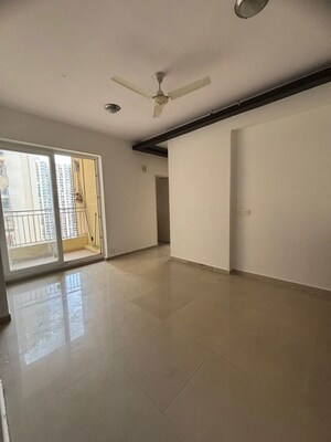 Room in 2 BHK Apartment at Sam Palm Olympia, Sector 16c Greater Noida – for Sale