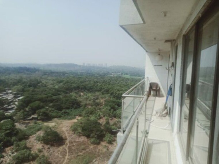 Balcony, conwood-astoria 1 Bedroom 600 Sq.Ft. Apartment In Goregaon East Mumbai 10192361
