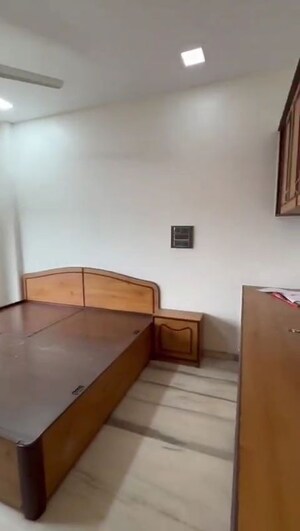 Master Bedroom in 2 BHK Apartment at Sanjeev Enclave, Andheri West – for Rent