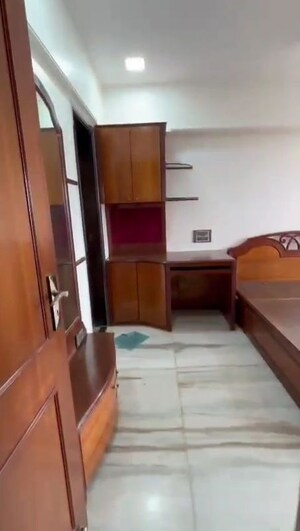 Master Bedroom in 2 BHK Apartment at Sanjeev Enclave, Andheri West – for Rent