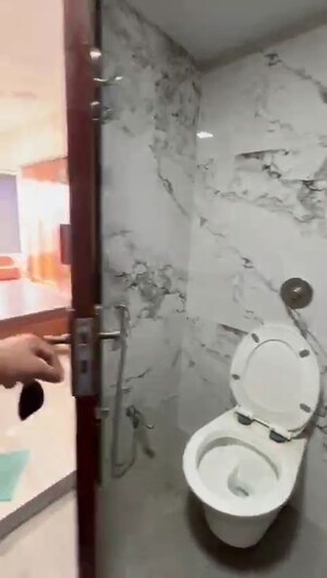 Bathroom in 2 BHK Apartment at Sanjeev Enclave, Andheri West – for Rent