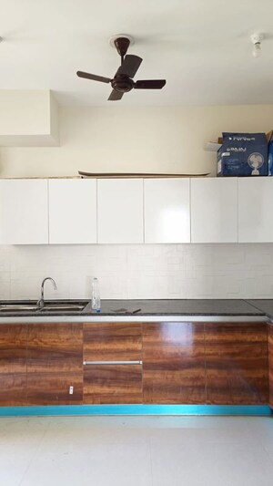 Furnished Amenities in 3.5 BHK Apartment at Ambika Florence Park, North Mullanpur – for Rent