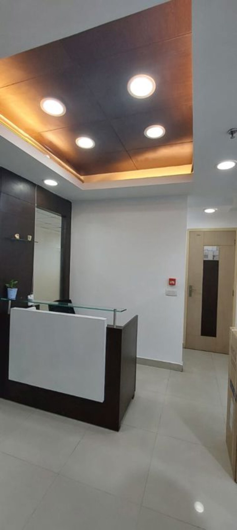 Kitchen, trehan-iris-techpark Commercial Office Space 812 Sq.Ft. In Sector 48 Gurgaon 10192446