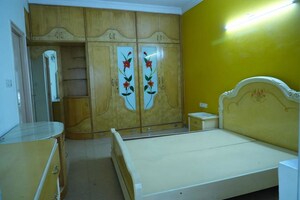 Bedroom in 4 BHK Apartment at Mantri Elite, Jp Nagar – for Sale