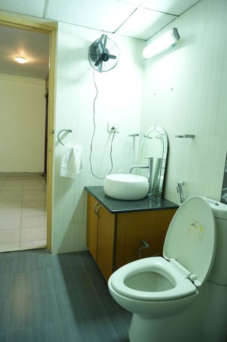 Bathroom, mantri-elite 4 Bedroom 3537 Sq.Ft. Apartment In Jp Nagar Bangalore 10192390