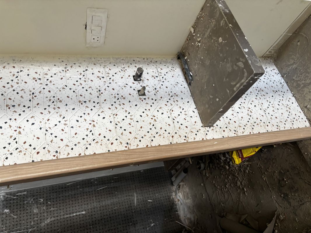 2 BHK + Store Room 1235 Sq.Ft. Apartment in GeeCee Emerald