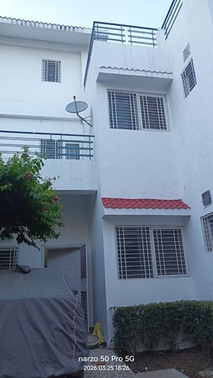 4 BHK Villa – Exterior View View at Paramount Oak, Zeta I Greater Noida - for Rent