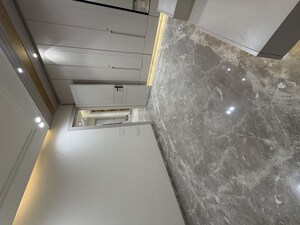 Furnished Amenities in 4 BHK Builder Floor at Rohini Sector 16 – for Sale