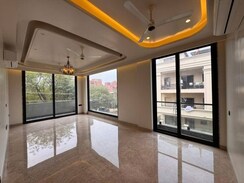 3 BHK + Servant Room Apartment For Rent in M3M Sky City