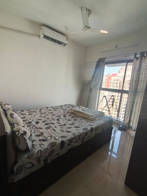 Bedroom in 2 BHK Apartment at Lloyds Garden, Prabhadevi – for Rent