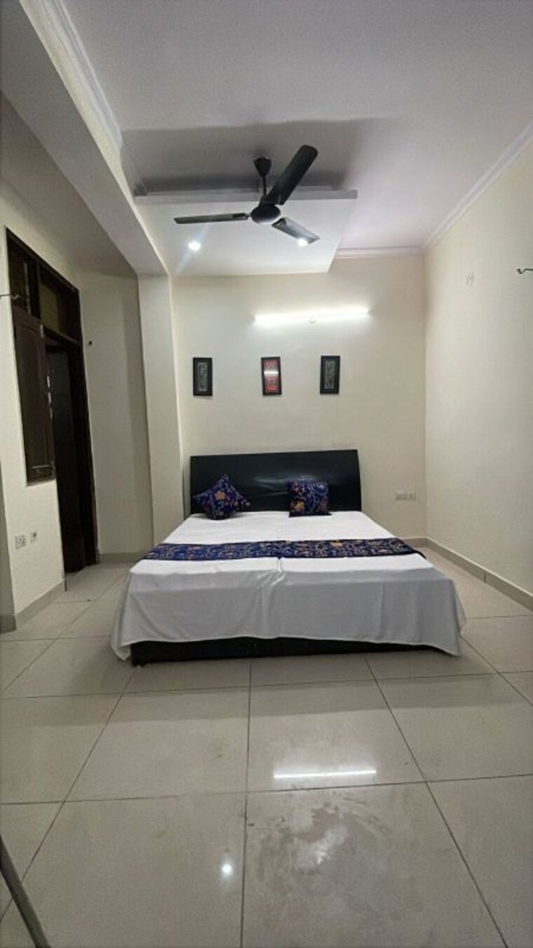 Bedroom, dlf-city-phase-iv 1 RK 450 Sq.Ft. Builder Floor In Dlf Phase iv Gurgaon 10192639