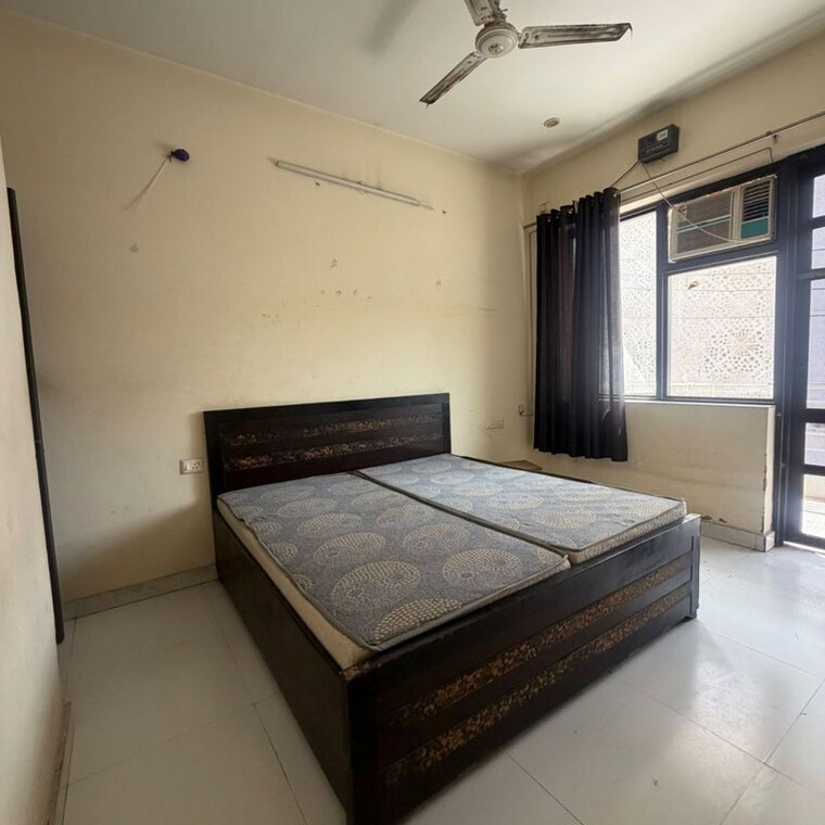 Bedroom, sector 15 2 Bedroom 1450 Sq.Ft. Apartment In Sector 15 Gurgaon 10192652
