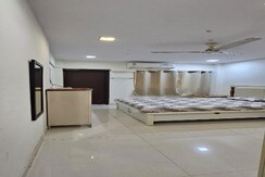 2 BHK + Study Room Apartment For Rent in Vile Parle West