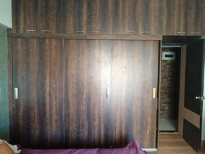 Furnished Amenities in 2 BHK Apartment at Mantri Park, Goregaon East – for Rent