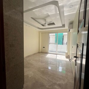 Bathroom in 3 BHK Apartment at Sector 31 – for Rent
