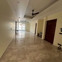 3 BHK + Servant Room,Extra Room Apartment For Rent in Sector 31