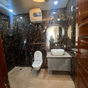 Bathroom in 3 BHK Apartment at Sector 31 – for Rent