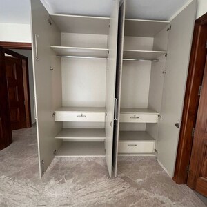 Bathroom in 3 BHK Apartment at Sector 31 – for Rent