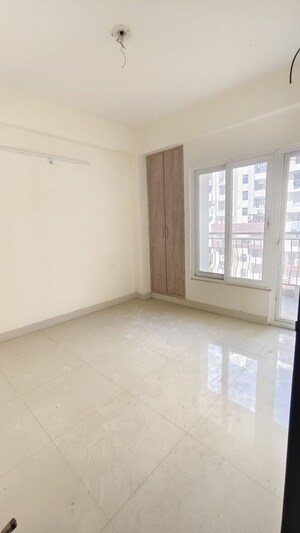 Room in 2 BHK Apartment at Galaxy Royale, Gaur City 2 – for Sale